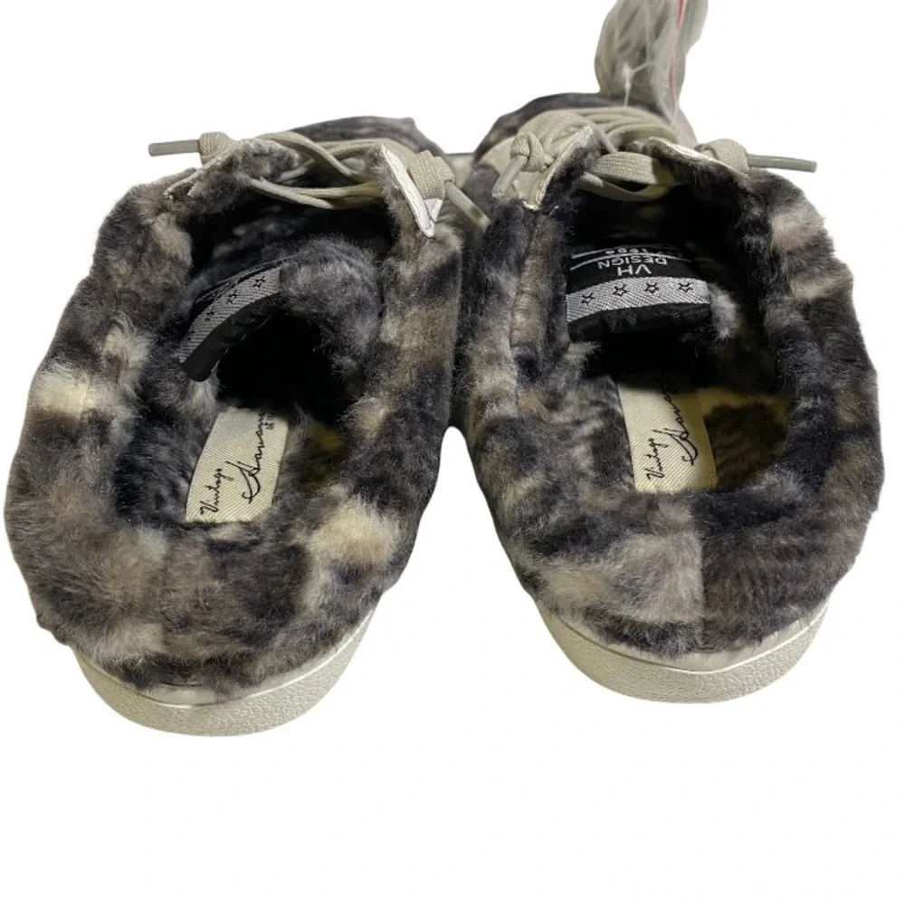 Vintage Havana Faux Fur Sneakers Slip On Sneakers Pewter Snake Women’s Size 7.5